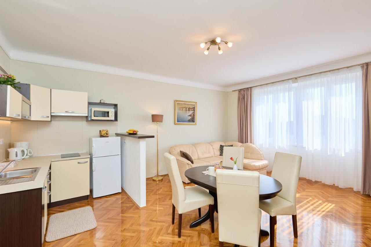 Seaview Apartment Ploce Дубровник Екстериор снимка